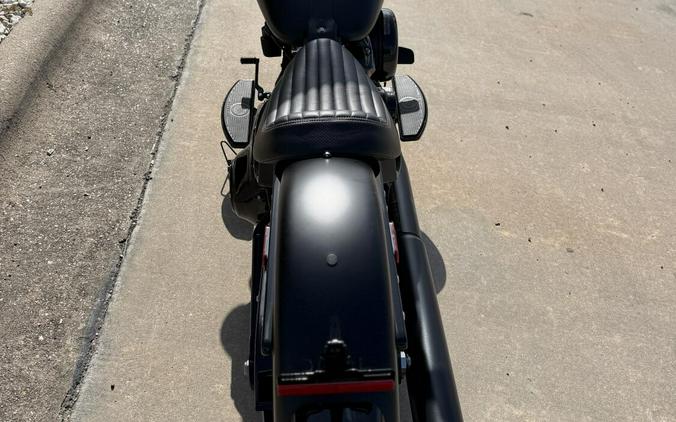 2026 Harley-Davidson Deadwood BLACK DENIM