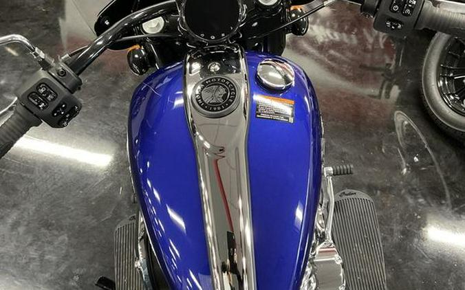 2024 Indian Motorcycle® Super Chief Limited ABS Spirit Blue Metallic