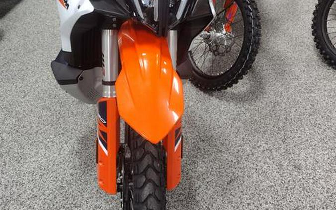 2024 KTM 890 Adventure R