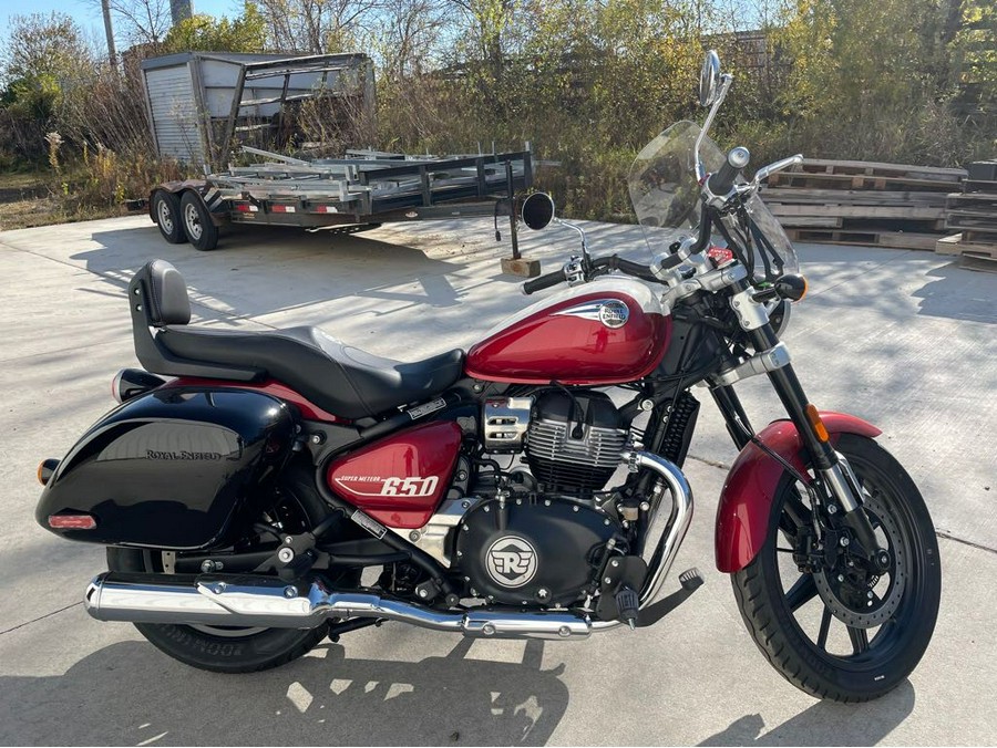 2024 Royal Enfield SUPER METEOR 650 - CELESTIAL RED