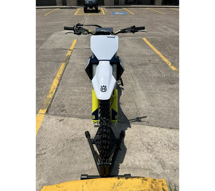 2023 Husqvarna® FC 450