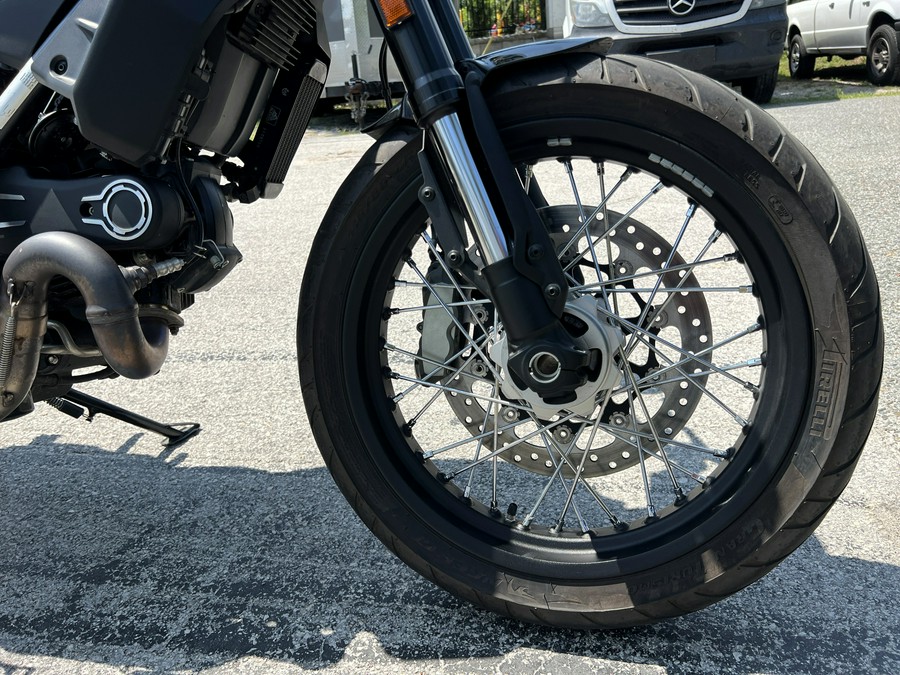 2018 Ducati Scrambler Cafe Racer