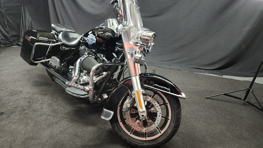 2016 Harley-Davidson® FLHR ROAD KING