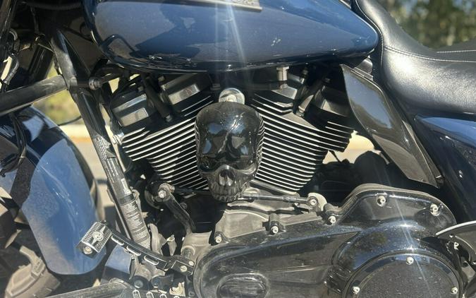 FLHXS 2019 Street Glide® Special