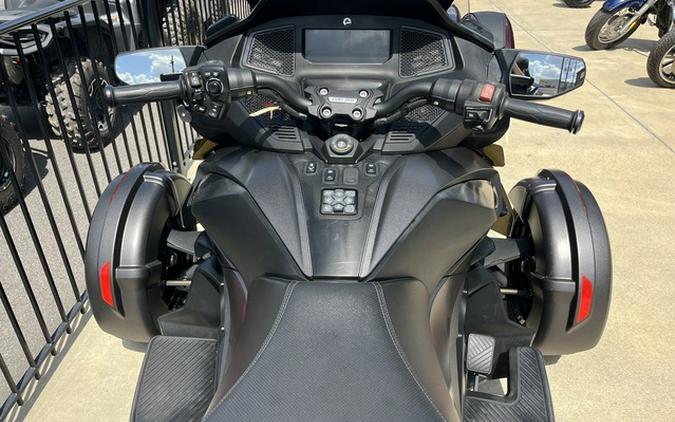 2022 Can-Am Spyder RT Limited Dark Wheels