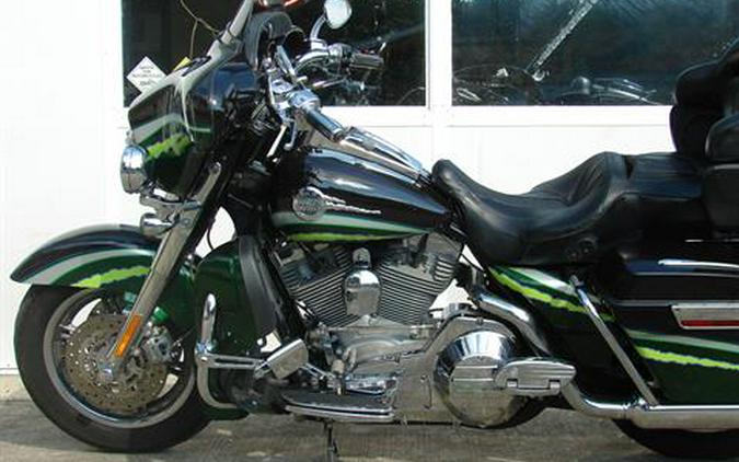 2006 Harley-Davidson FLHTCUSE Ultra