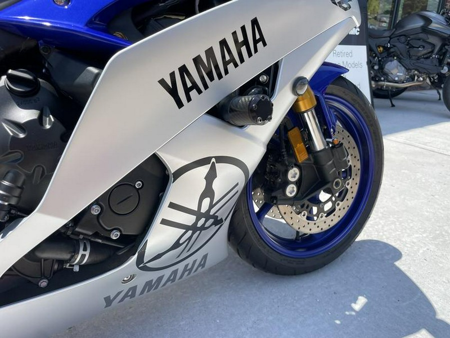 2016 Yamaha YZF-R6 Team Yamaha Blue/Matte Silver