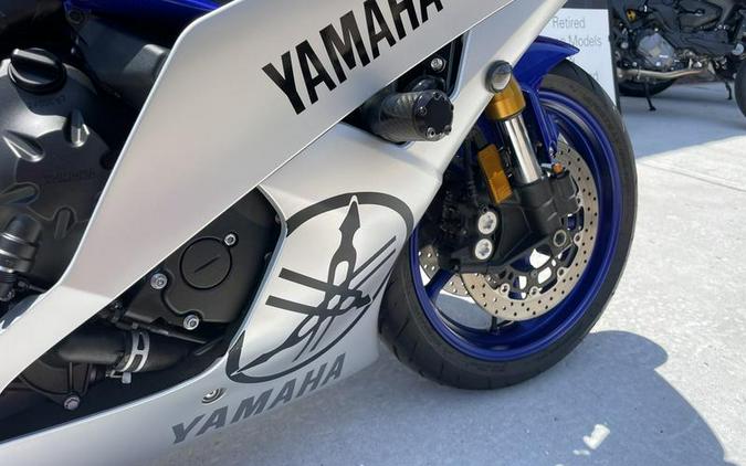 2016 Yamaha YZF-R6 Team Yamaha Blue/Matte Silver