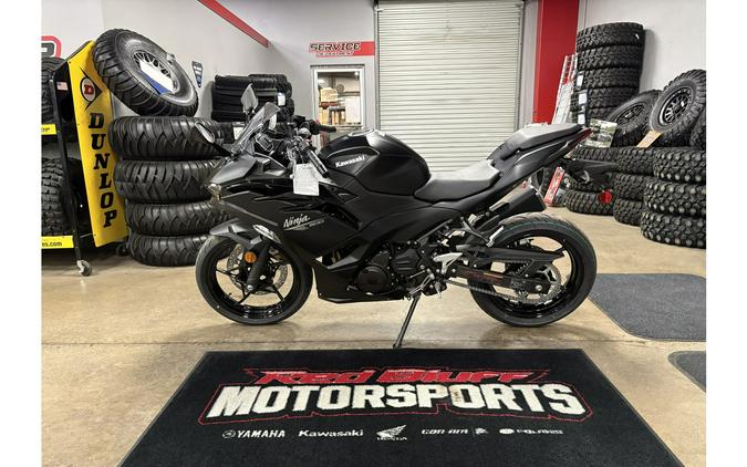 2026 Ninja 500 - Kawasaki