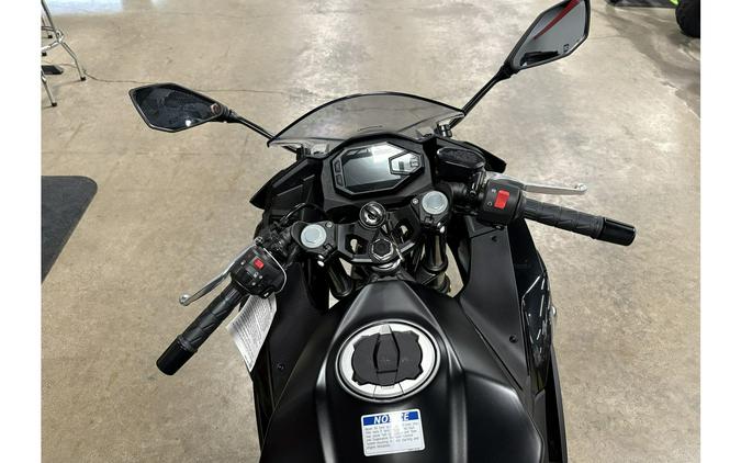 2026 Ninja 500 - Kawasaki