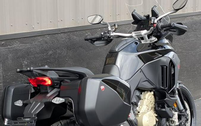 New 2026 DUCATI MULTISTRADA V4 TRAVEL &RADAR