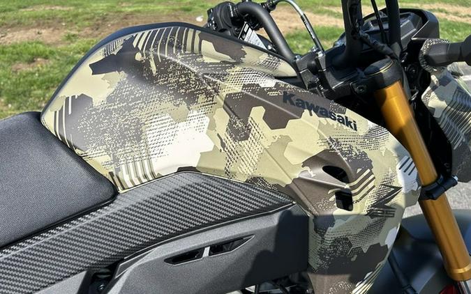 2025 Kawasaki Z125 PRO Cypher Camo Beige