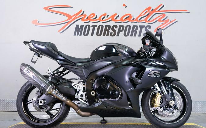 2013 Suzuki GSX-R1000™