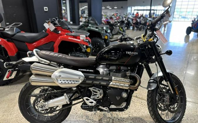 2019 Triumph Scrambler 1200 XC Jet Black