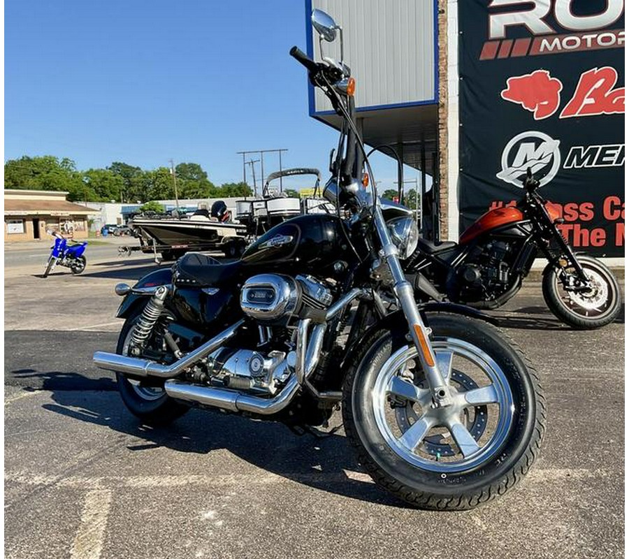 2016 Harley-Davidson® XL1200C - Sportster® 1200 Custom