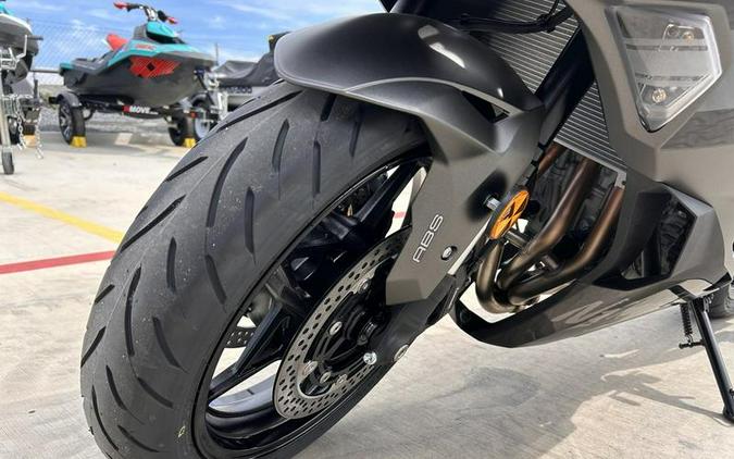 2026 Kawasaki Ninja® ZX™-4RR ABS
