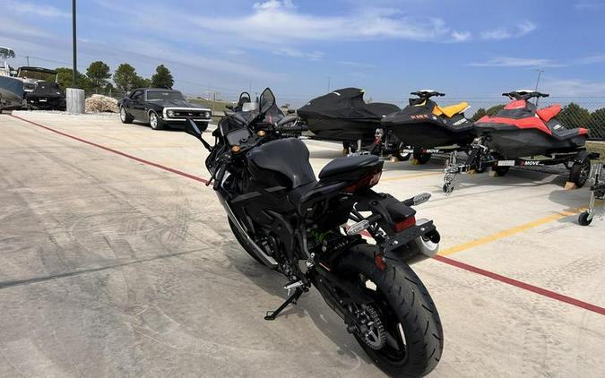 2026 Kawasaki Ninja® ZX™-4RR ABS