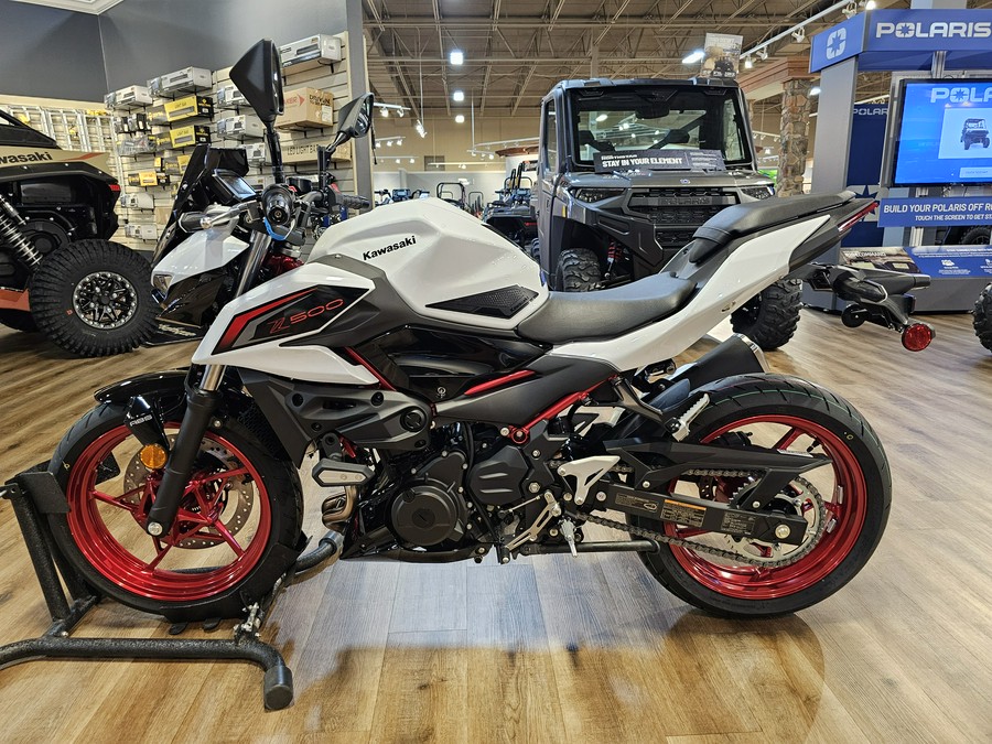 2026 Kawasaki Z500 SE ABS Pearl Blizzard White/Ebony - 109486