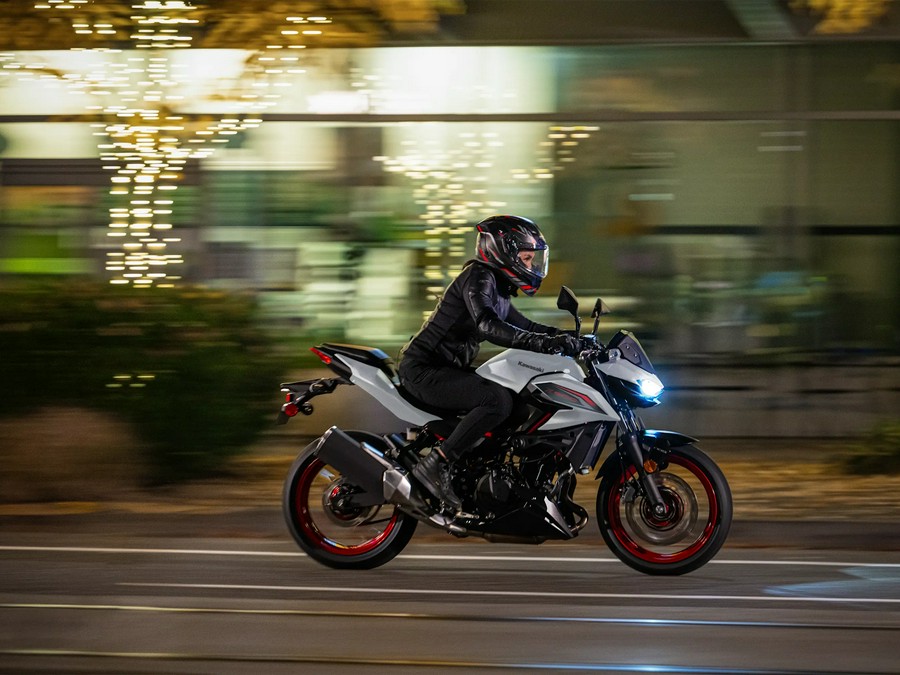 2026 Kawasaki Z500 SE ABS Pearl Blizzard White/Ebony - 109486