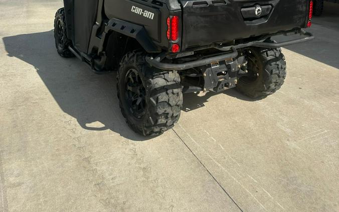 2023 Can-Am Defender DPS HD9