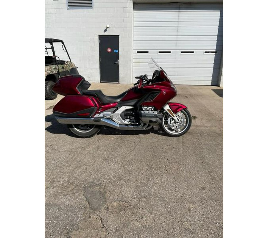 2018 Honda® Gold Wing Tour Automatic DCT Candy Ardent Red