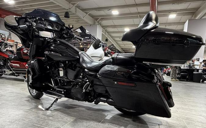 2015 Harley-Davidson® FLHXSE - CVO™ Street Glide®