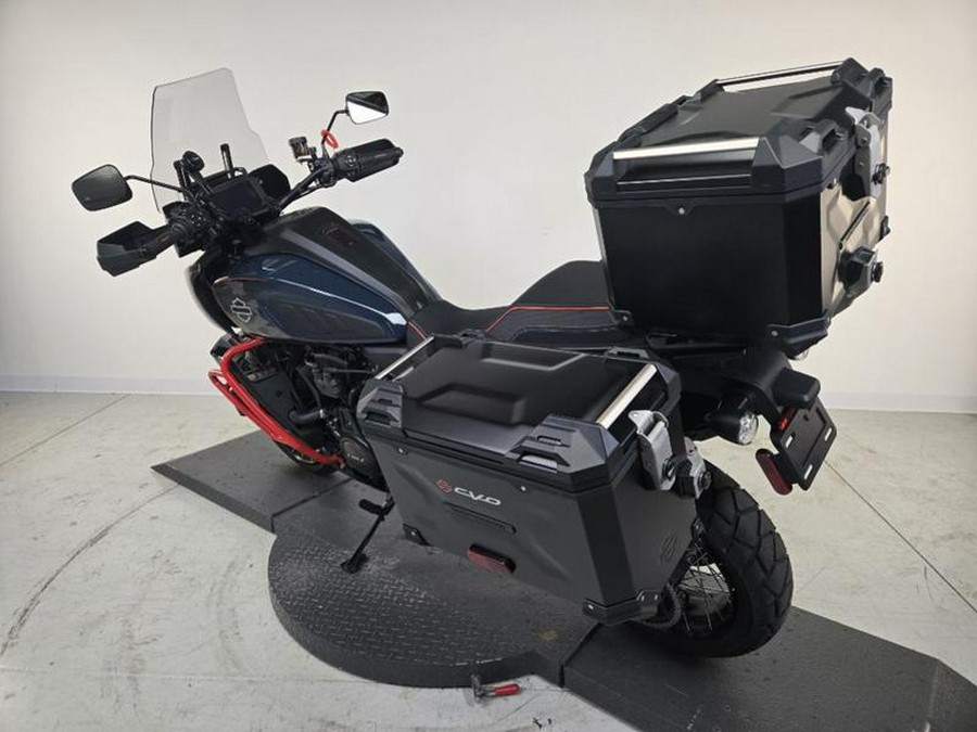 2025 Harley-Davidson® CVO™ Pan America®