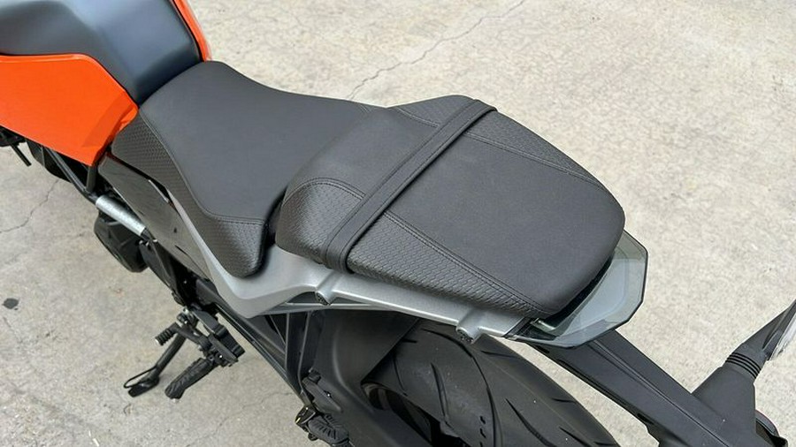 New 2024 KTM 250 DUKE