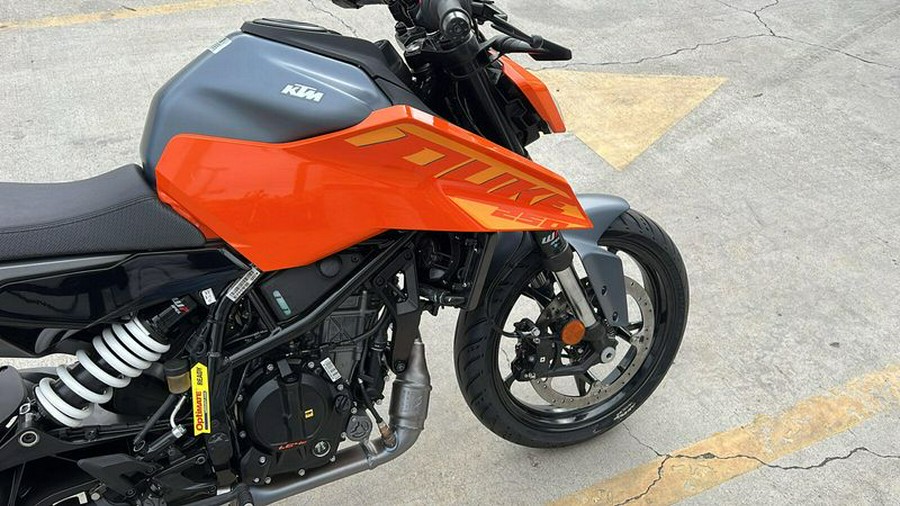 New 2024 KTM 250 DUKE
