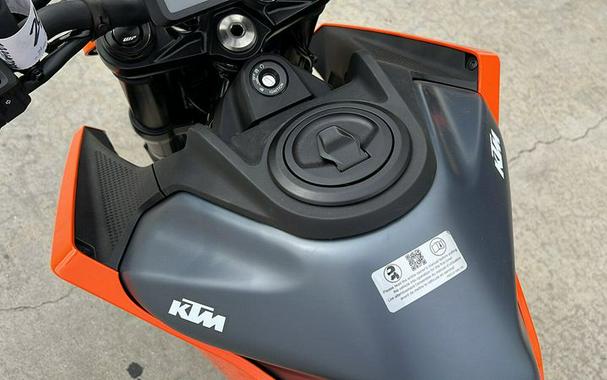 New 2024 KTM 250 DUKE