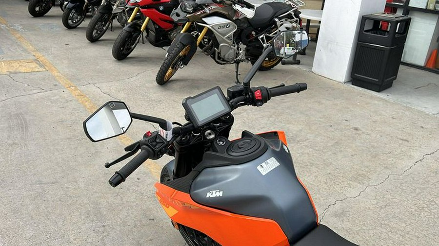 New 2024 KTM 250 DUKE
