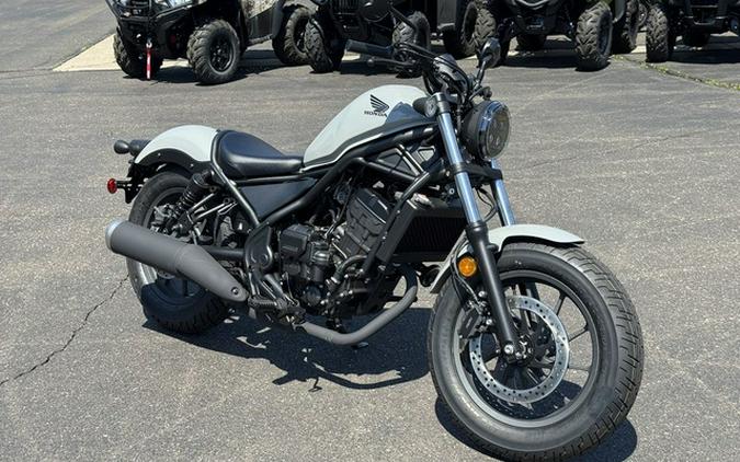 2026 Honda Rebel 300 E-Clutch