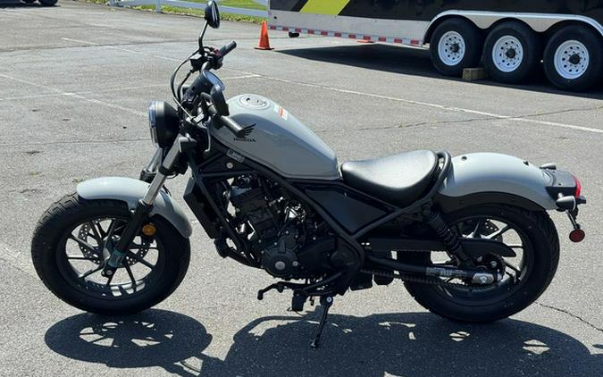 2026 Honda Rebel 300 E-Clutch