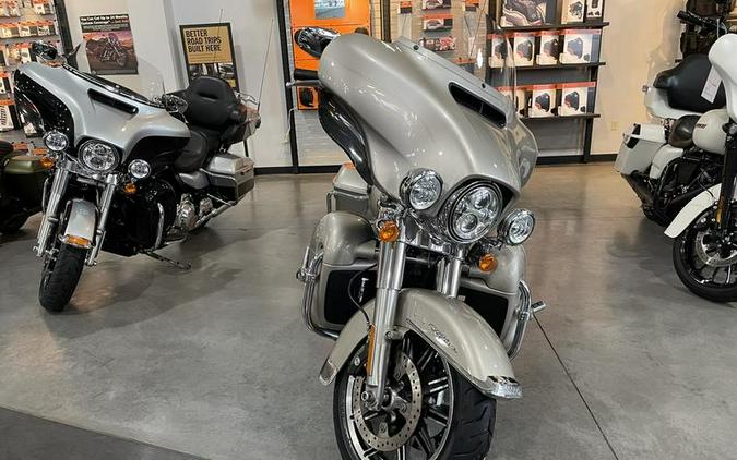 2018 Harley-Davidson® FLHTCU - Electra Glide® Ultra Classic®