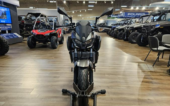 2026 Kawasaki Z500 ABS Metallic Spark Black/Metallic Matte Graphenesteel Gray - 109485