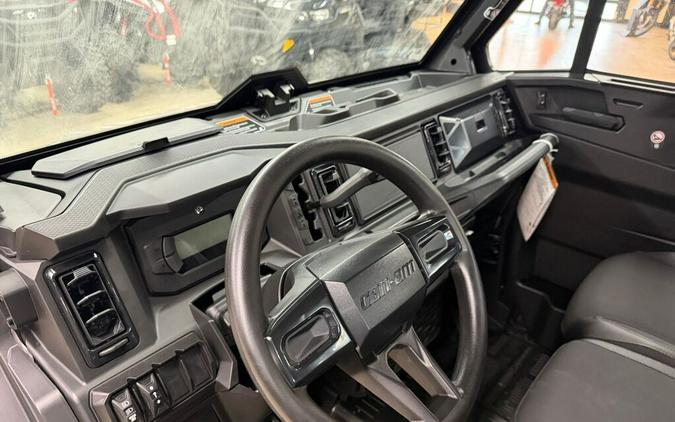 2026 Can-Am Defender MAX XT CAB HD11