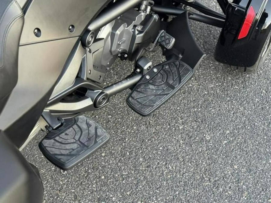 2026 Can-Am Spyder F3 Limited Dark