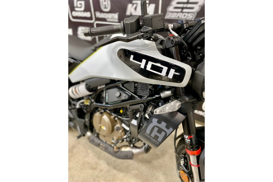 2024 Husqvarna Motorcycles Svartpilen 401