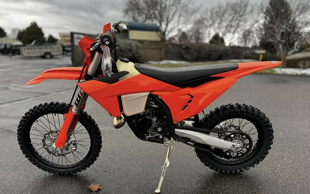 2025 KTM 125 XC