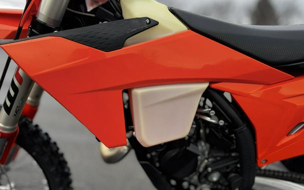 2025 KTM 125 XC