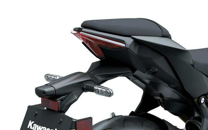 2026 Kawasaki Z650 S ABS CA Metallic Matte Graphenesteel Gray/Metallic Flat Spark Black