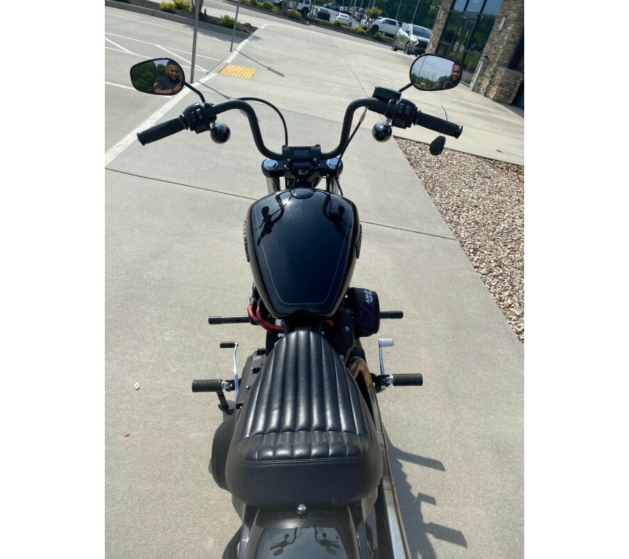 2019 Harley-Davidson Street Bob Vivid Black