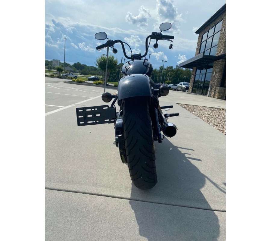 2019 Harley-Davidson Street Bob Vivid Black