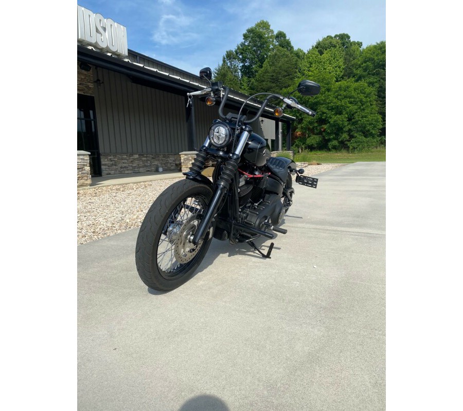 2019 Harley-Davidson Street Bob Vivid Black