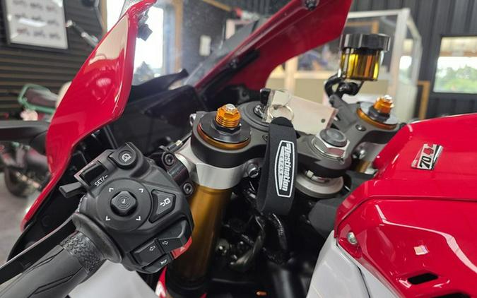 2026 Yamaha YZF R7 70Th Anniversary Edition