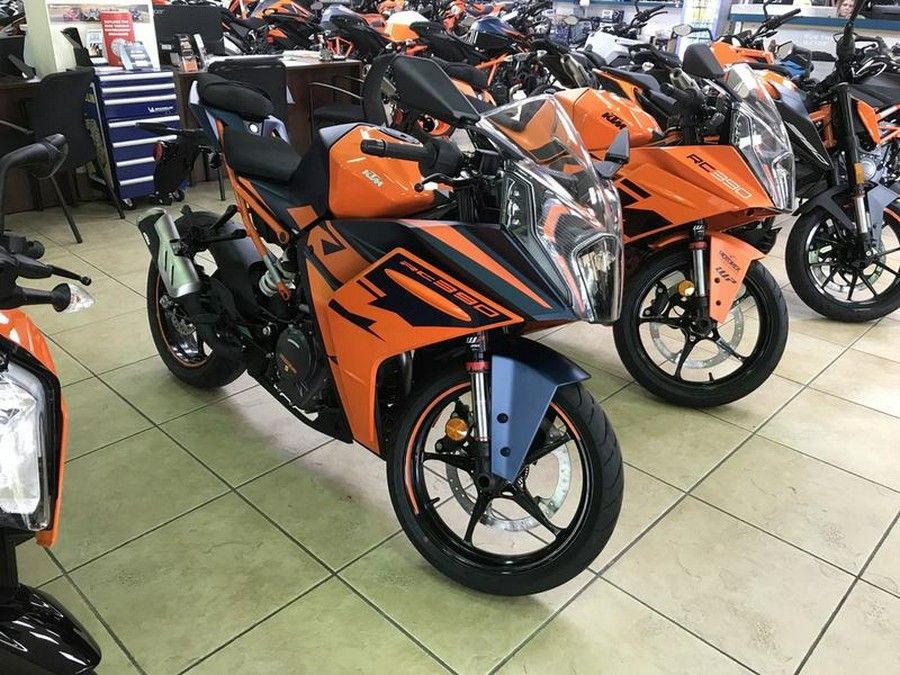 2023 KTM RC 390