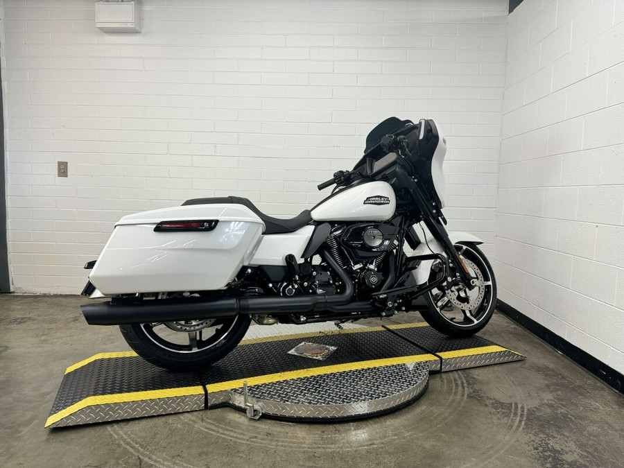 2024 Harley-Davidson Street Glide® WHITE ONYX PRL