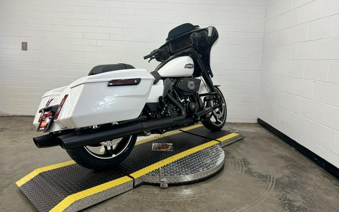 2024 Harley-Davidson Street Glide® WHITE ONYX PRL