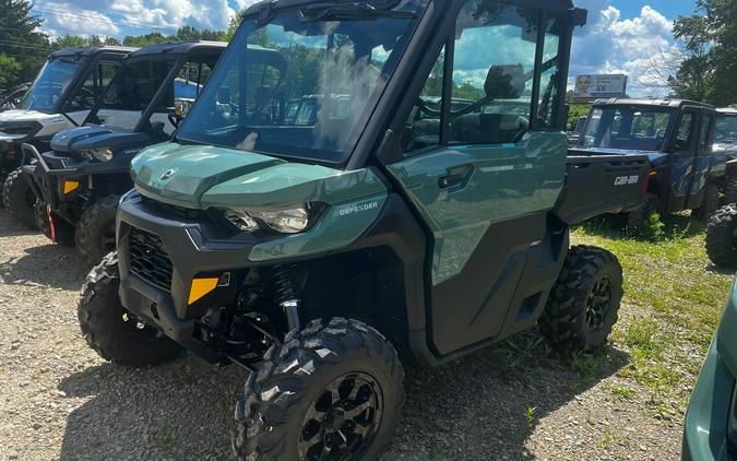 2026 Can-Am Defender DPS CAB