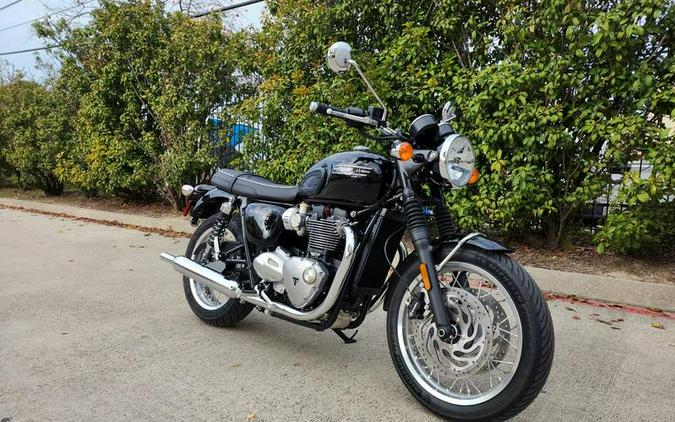 2023 Triumph Bonneville T120 Review [The Spirit of ’59 Continues]